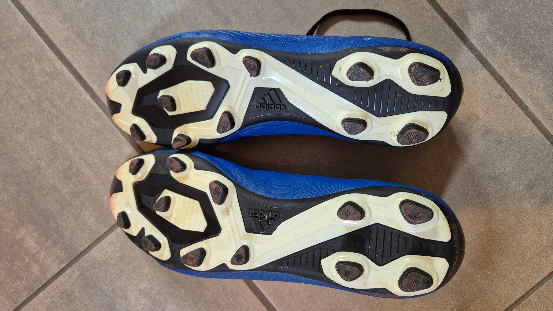 Adidas Scarpe da uomo: Adidas Fussball Schuhe Töggeli – Usato da Rüdlingen venduto da mal_9hx9 1
