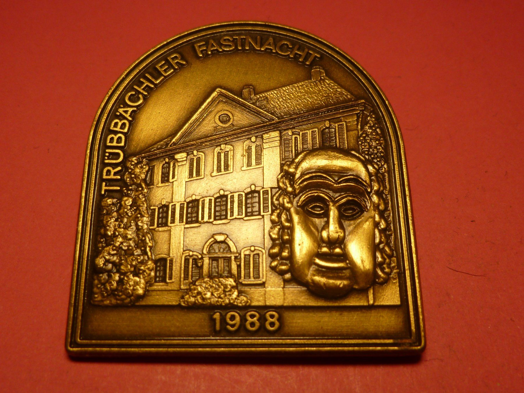 Plaquettes & Badges: TRÜEBBACH 1988 MESSING – D'occasion à Ried (Muotathal) par Mandarin02
