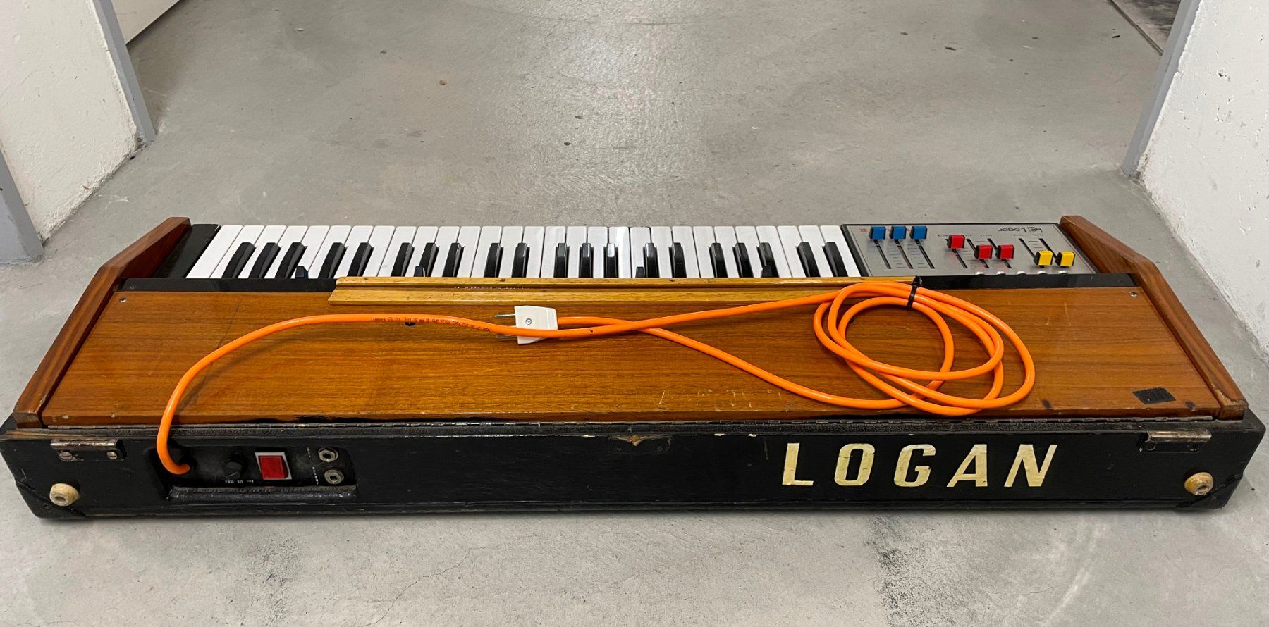 Musikinstrumente: Logan Tring Melody 2 alles original – Gebraucht aus Wetzikon ZH von Mtony 1