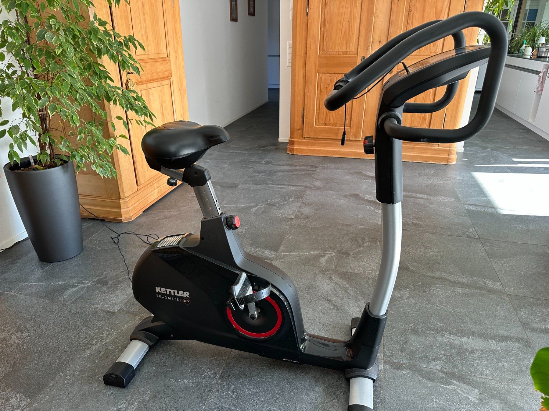Kettler Vélos d'appartement: Ergometer E7 von Kettler – D'occasion à Eschenz par Gempella55