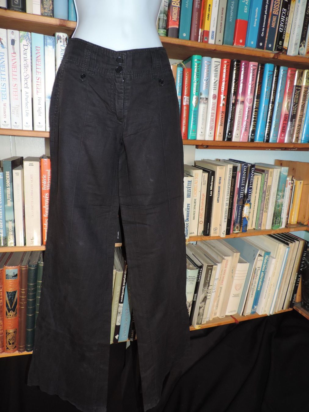 Pantaloni: pantalon droit en lin – Usato da Genève venduto da Axelle333 4