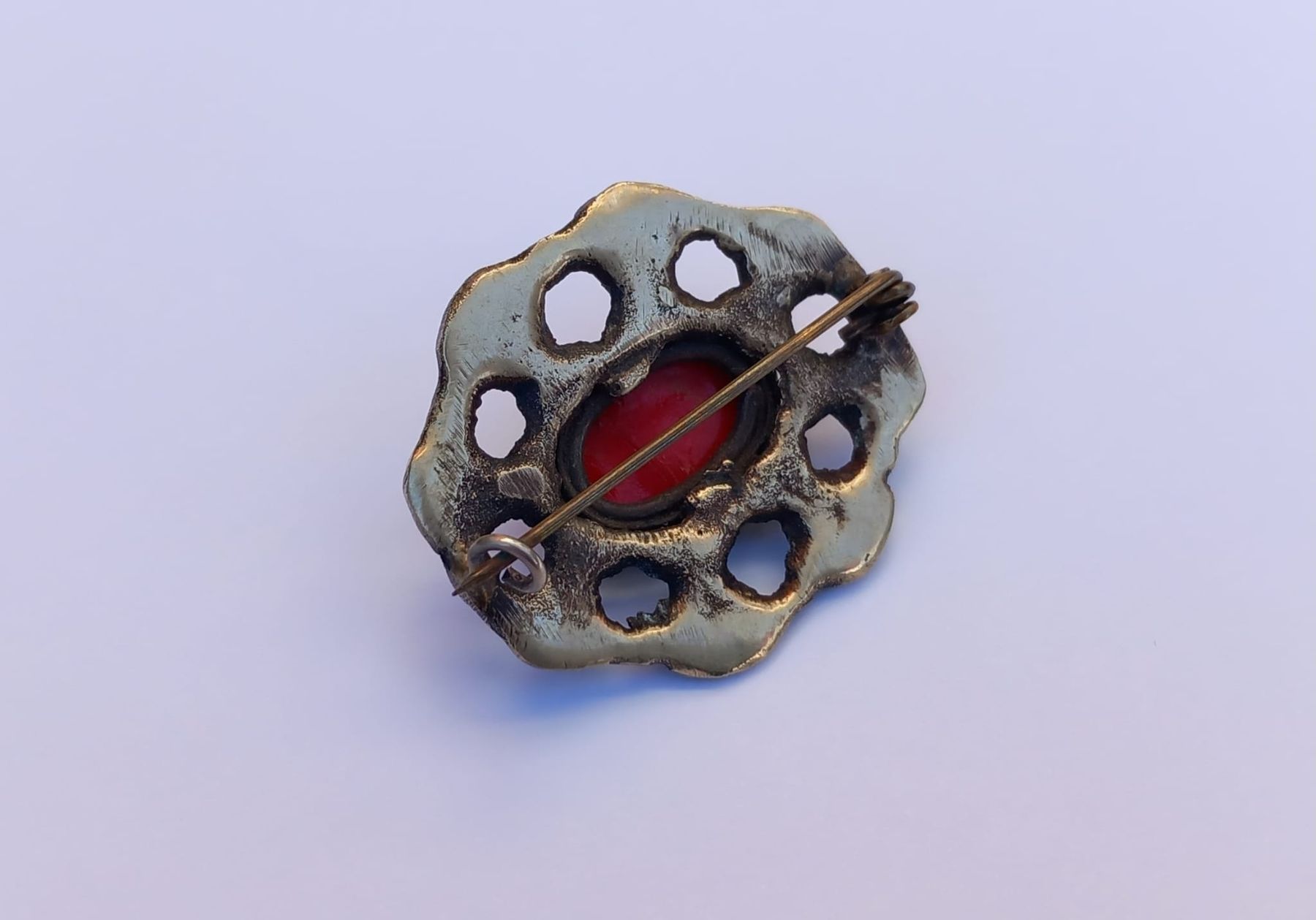Broches & Aiguilles: Alte Brosche mit rotem Glasstein – D'occasion à Winterthur par Jopf1 4