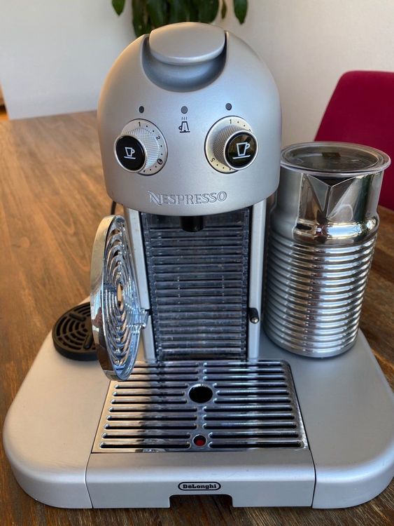 Gran Maestria Nespresso delonghi . Kaufen auf Ricardo