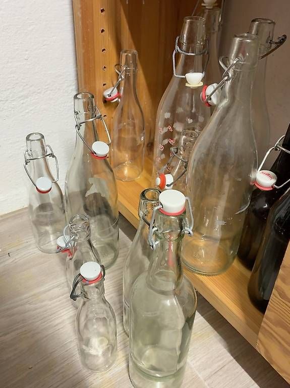Bicchieri, Caraffe & Bottiglie: Glasflaschen mit Bügelverschluss – Usato da Ebikon venduto da Rokketann3-3 1