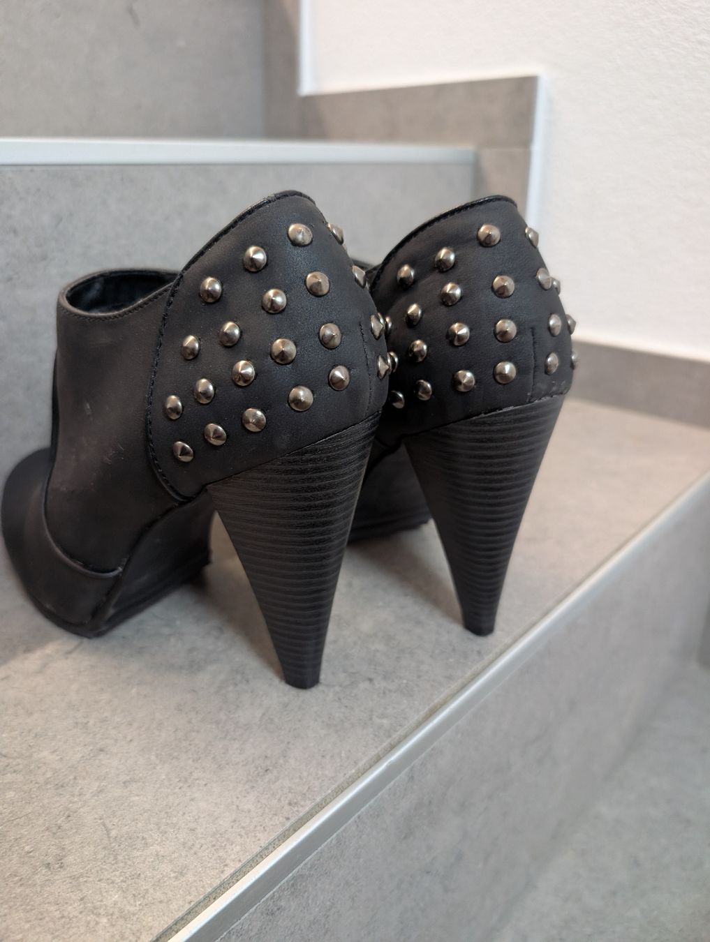 Chaussures femmes: Chaussures à talon taille 41 – D'occasion à Blignou (Ayent) par dyl_yxb5 1