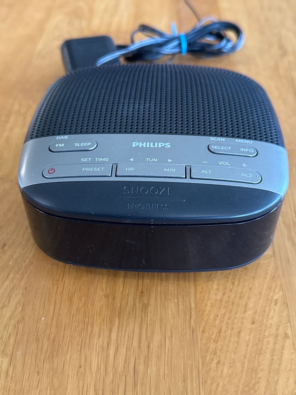 Philips Wecker: Philips Soonze Brightness Wecker/Radio – Gebraucht aus Pratteln von Cartonsducoeur_bl 1