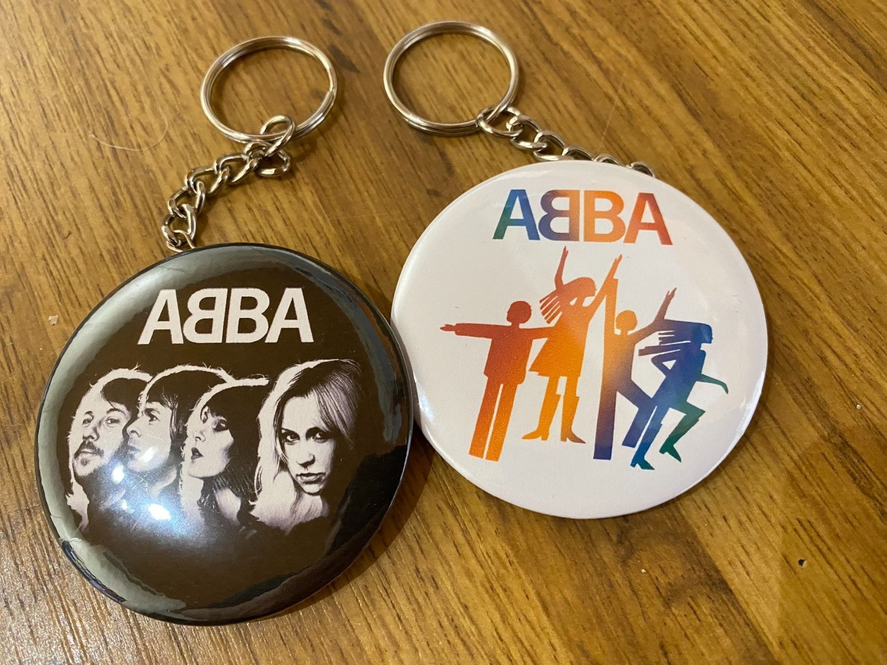 Placchette & Badge: Abba Flaschenoeffner! – Nuovo e nell'imballaggio originale da Basel venduto da FatCatPacksTheRatt