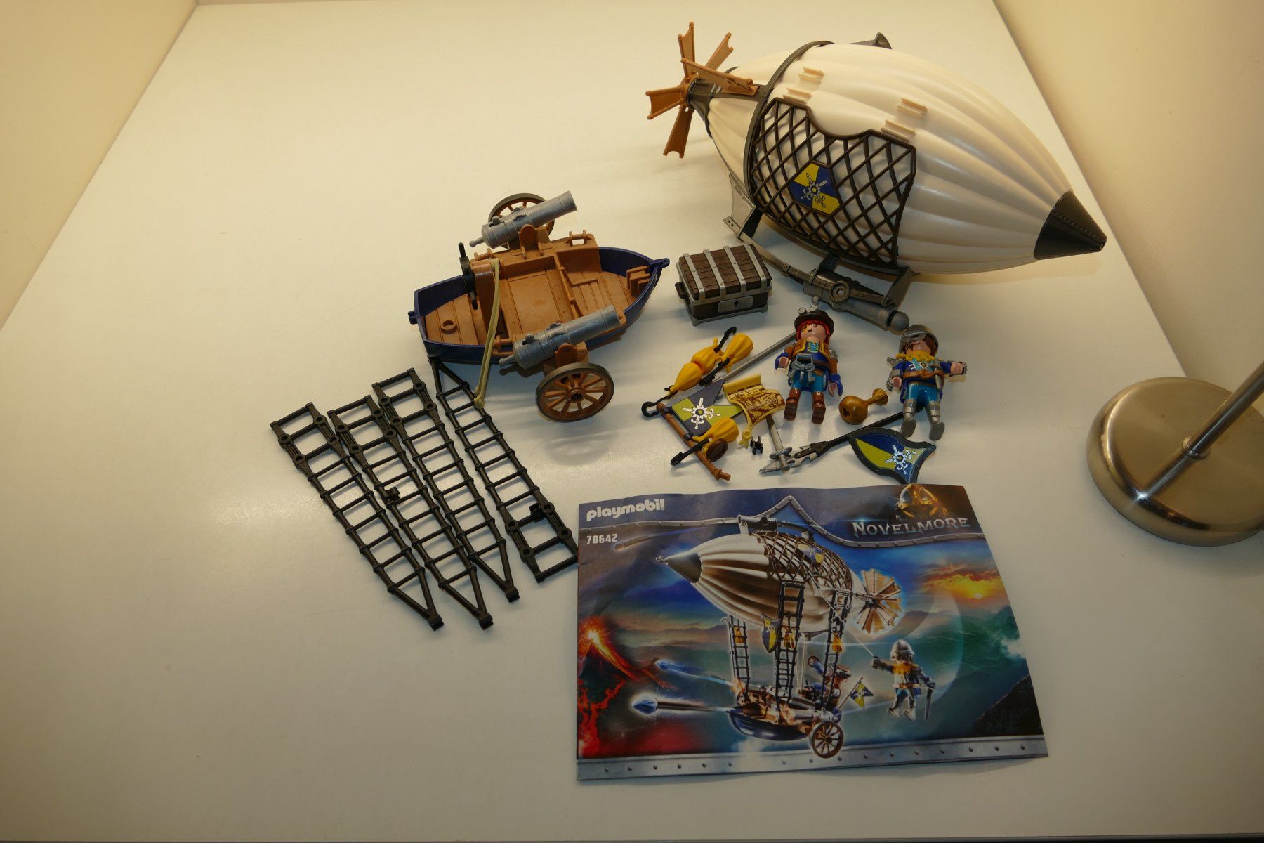Playmobil Giocattoli: Playmobil Novelmore: Darios Zeppelin – Usato da Niederhasli venduto da rail-duerst