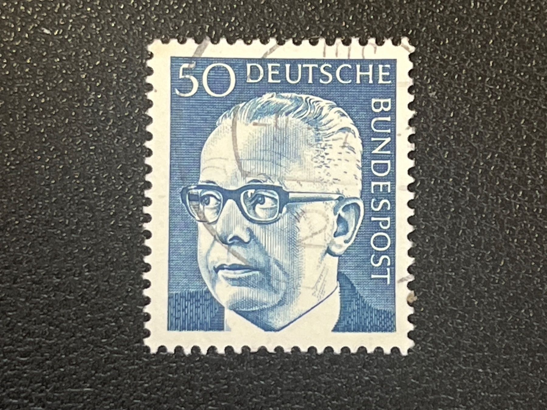 Tutti i francobolli: Deutschland Briefmarke – Usato da Chiasso venduto da AzenYa