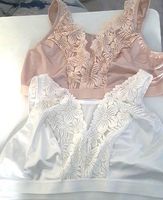 Zwei BHs / Tops; nahtlos, Grösse D/DD/E, ohne Schalen, NEU