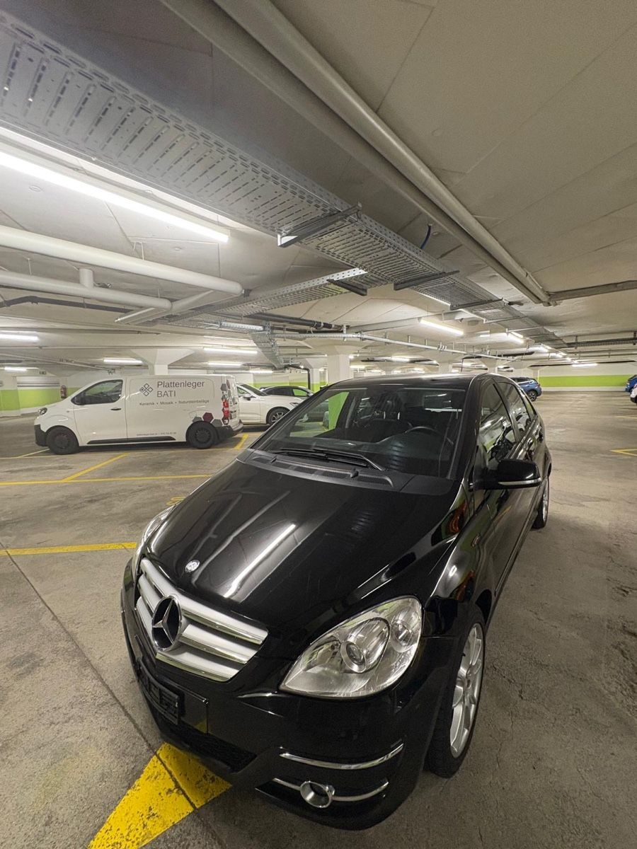 Mercedes-Benz Automobili: Mercedes B 180 – Usato da Bülach venduto da fat_wx57 2
