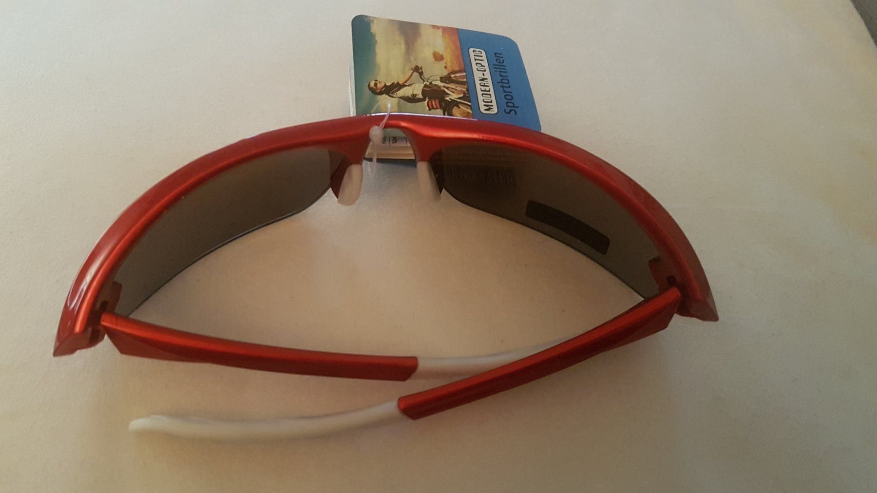 Occhiali & Lenti: Rote Sport-Sonnenbrille 'Modern Optik' – Nuovo (secondo la descrizione) da Oberengstringen venduto da Sheera7 2