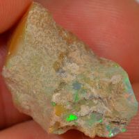 10.7 Karat - Roher Äthiopischer Welo Opal