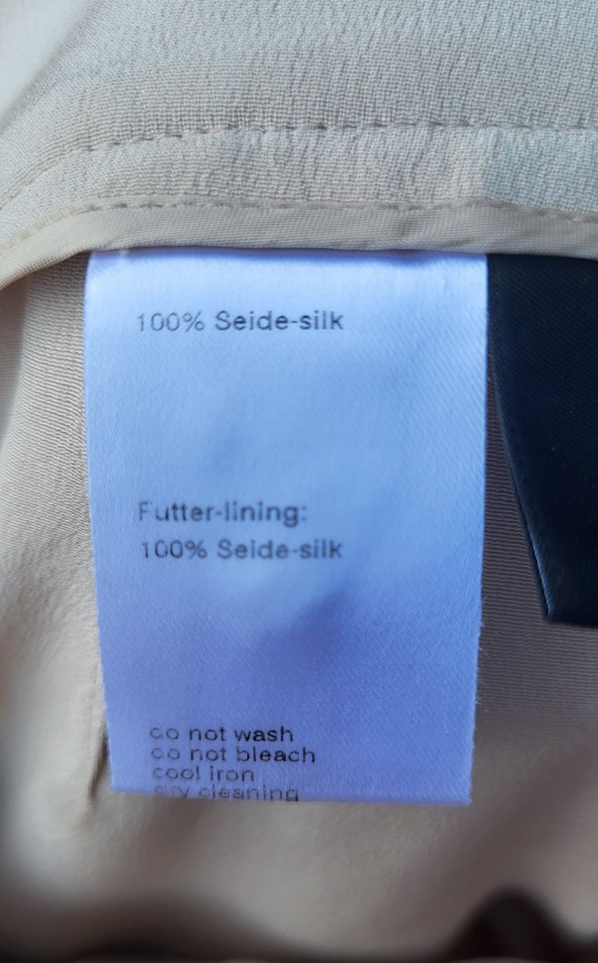 Pantaloni: Pantalon beige en soie – Nuovo (secondo la descrizione) da Fribourg venduto da VictoriaShop7 6