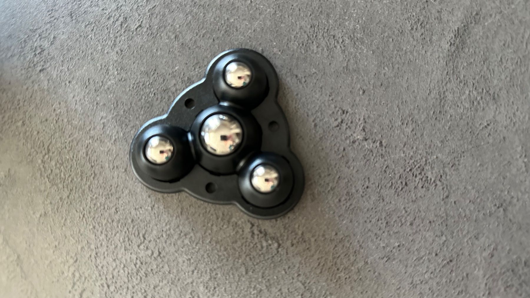 Ruote per filare: 8 Pièces Roulettes Pivotantes Noires – Nuovo e nell'imballaggio originale da Nyon venduto da jen_7dfc 3
