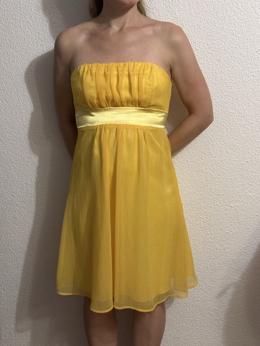 Vestiti: Kleid Gelb Grösse M – Usato da Schellenberg venduto da Naemi 1