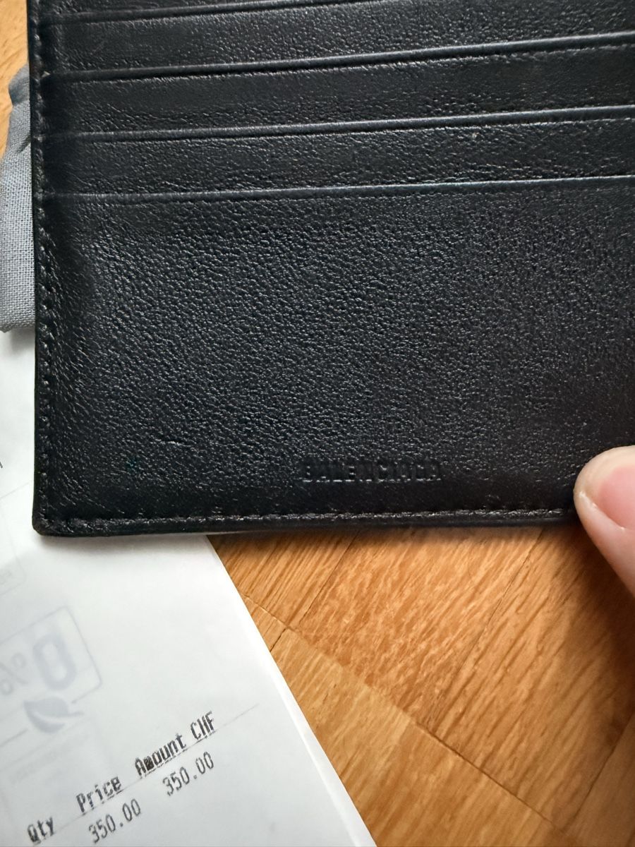 Balenciaga Portafogli: Balenciaga Gothic Letter Wallet – Nuovo (secondo la descrizione) da Romanshorn venduto da Joaquin05 2