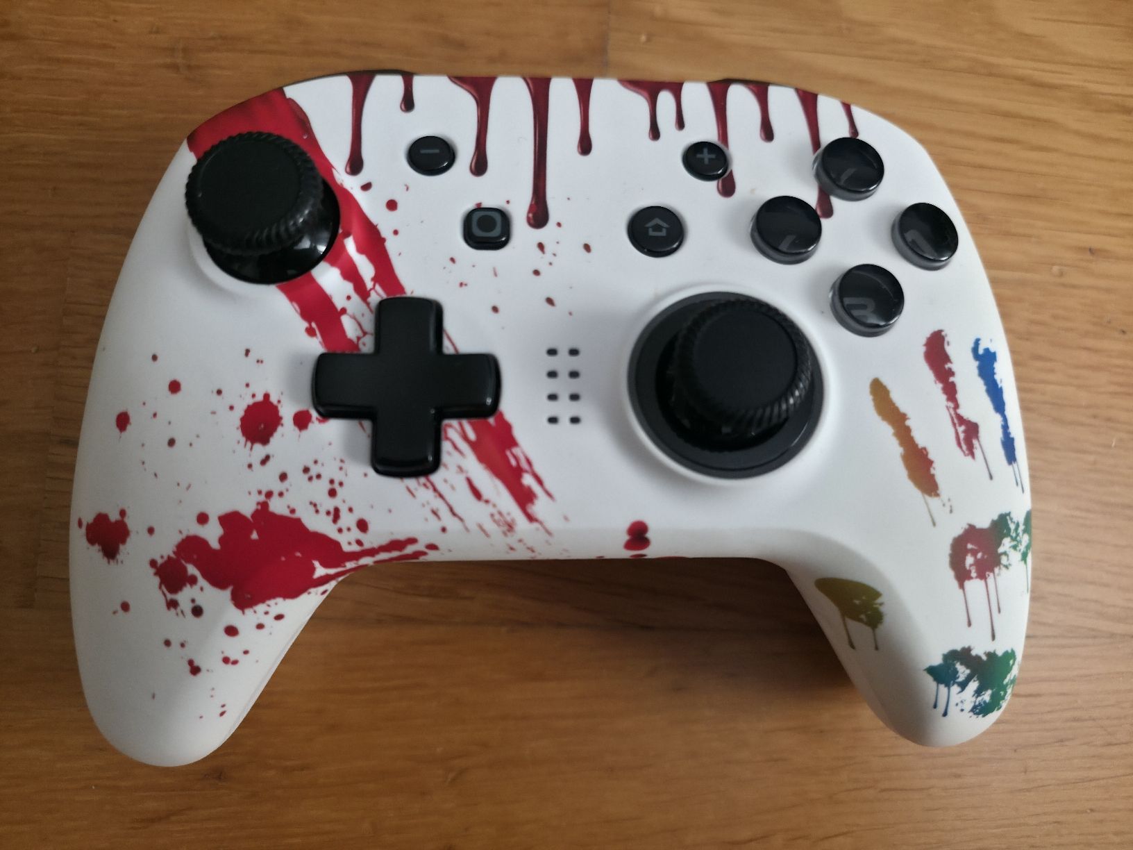 Controller: Nintendo Switch Pro Controller – Gebraucht aus Zürich von jabo22