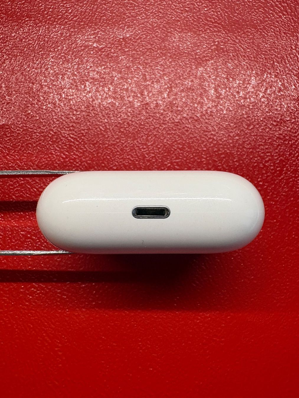 Apple Caricabatterie: Apple AirPods Pro 1 charging case (A2190). – Usato da Lausanne venduto da sil_2dxk 5