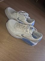 CHAUSSURES FEMME / ADO ? TAILLE 37
