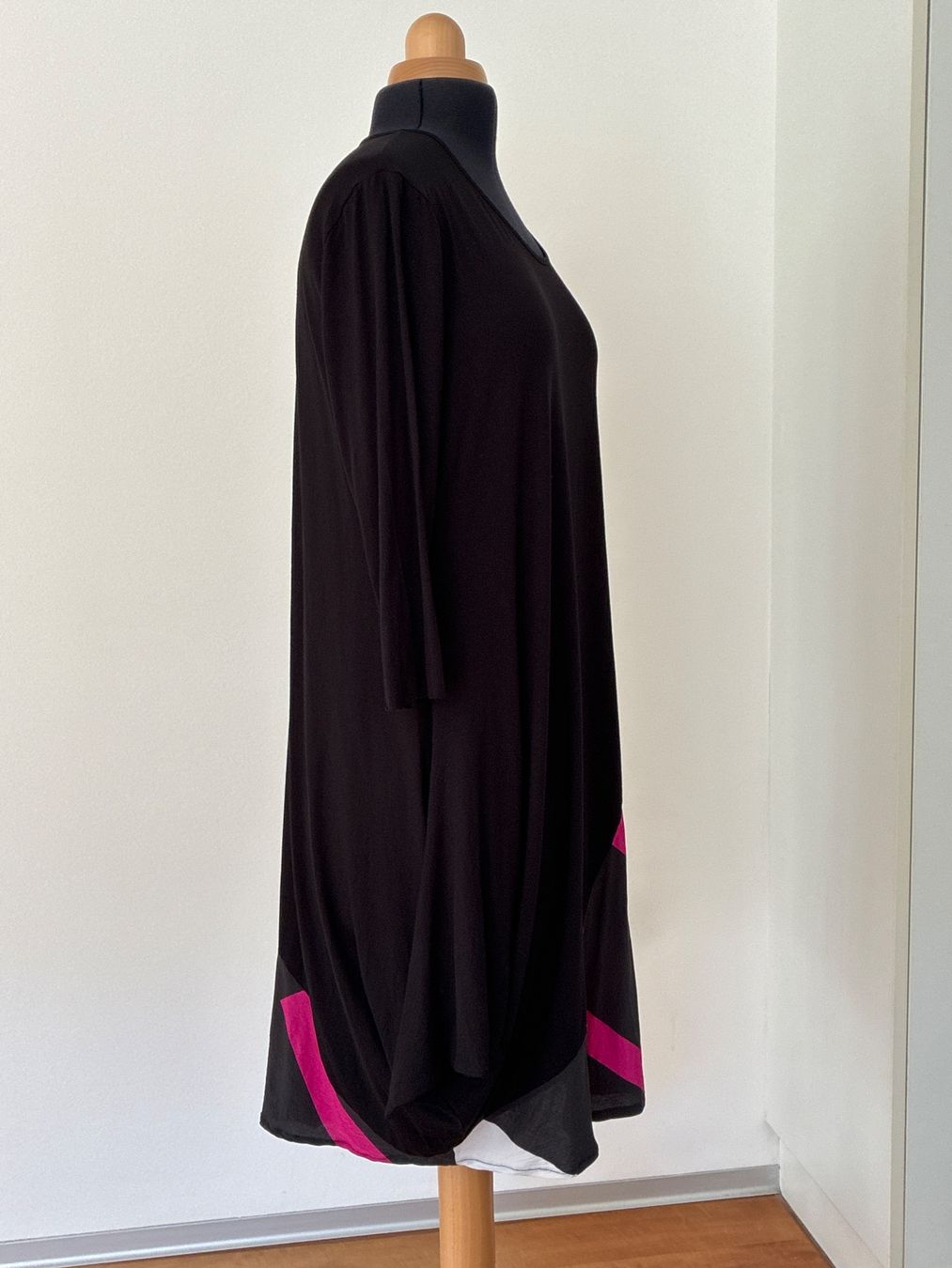 Vestiti: Extravagantes Kleid von Martino Midali – Usato da Davos Platz venduto da nanigl 3