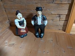 Paar Figuren Trachtenschmuck traditionell handbemalt