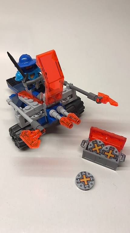 Spielzeuge: Lego Nexo Knights Battle Blaster – Gebraucht aus Basel von jan_k9cz 1