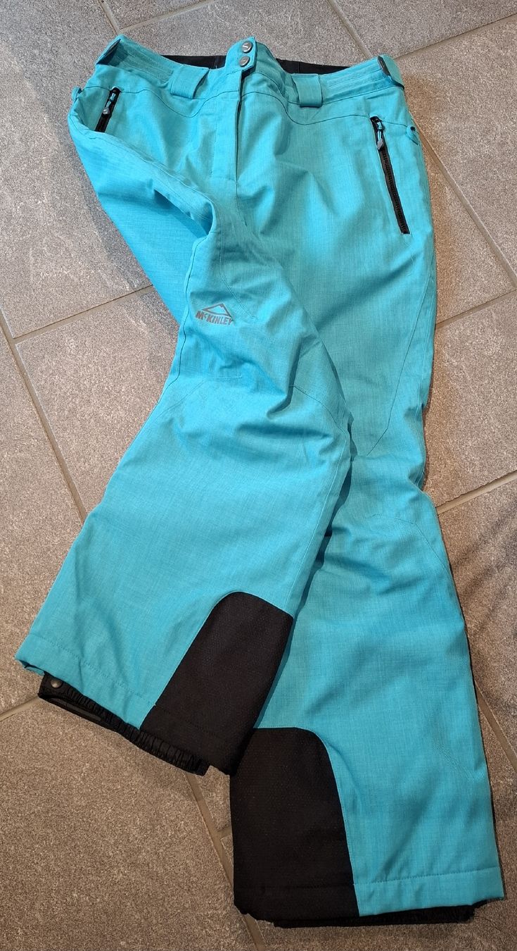 Mckinley Completi, tute sportive e funzionali: Skidress – Usato da Mümliswil venduto da kaflu 5
