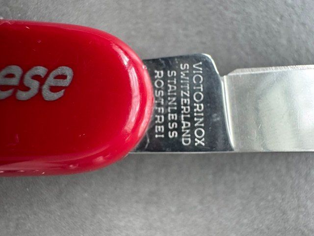Victorinox Coltelli tascabile: VICTORINOX Taschenmesser Berner Versicherung – Usato da Honau venduto da sainj 1