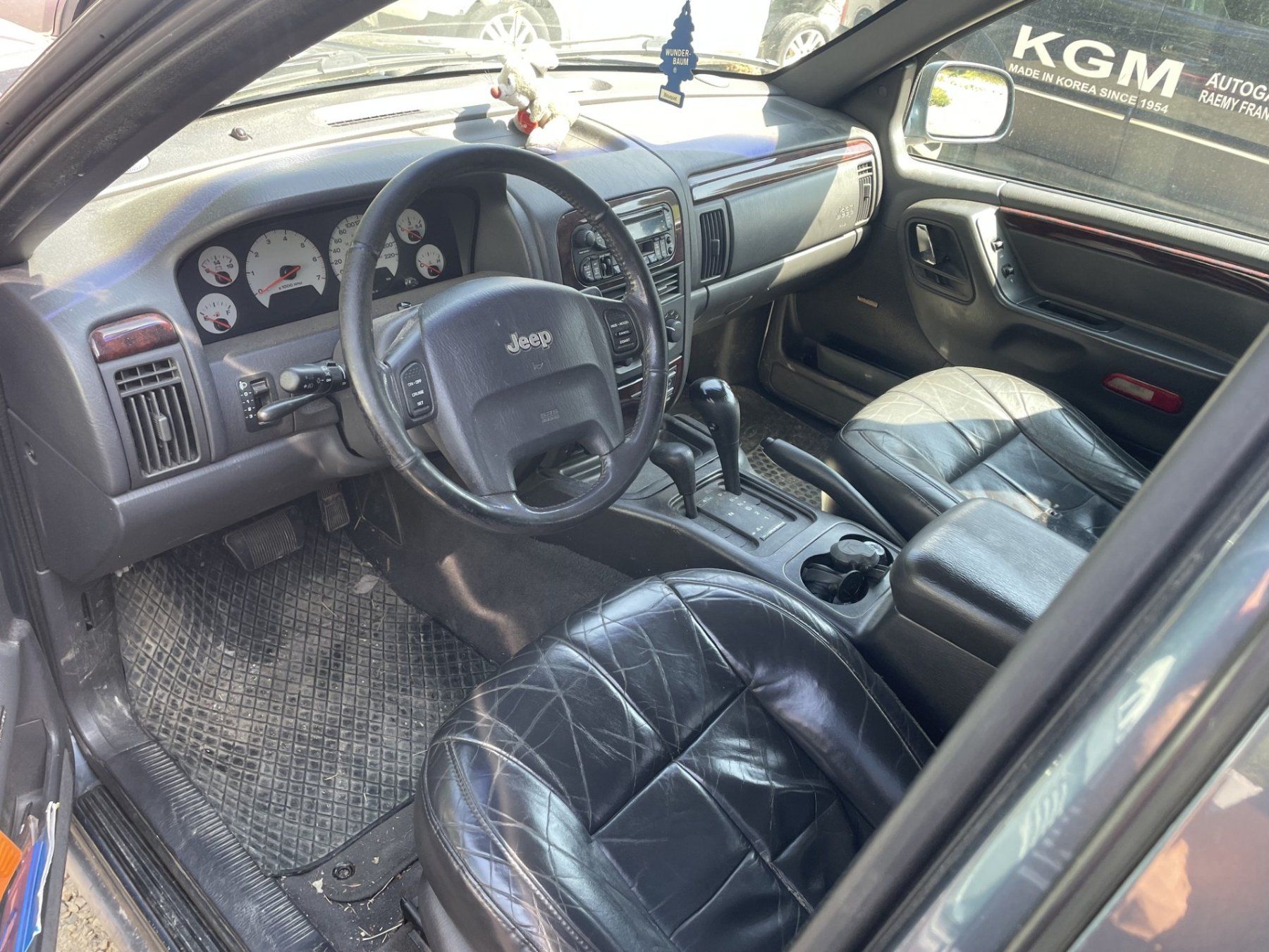 Jeep Automobili: Jeep Grand Cherokee 4.7 V8 – Usato da St. Ursen venduto da michelle027 4
