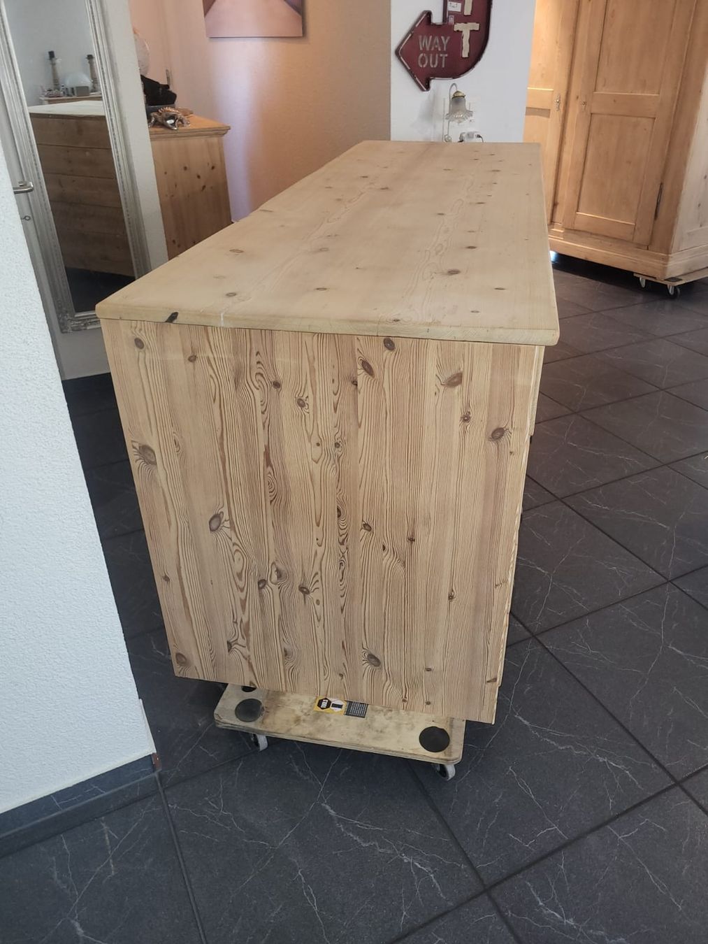 Commodes: Wunderschöne antike Apothekerkommode restauriert – D'occasion à Hofstetten SO par famburgert 6