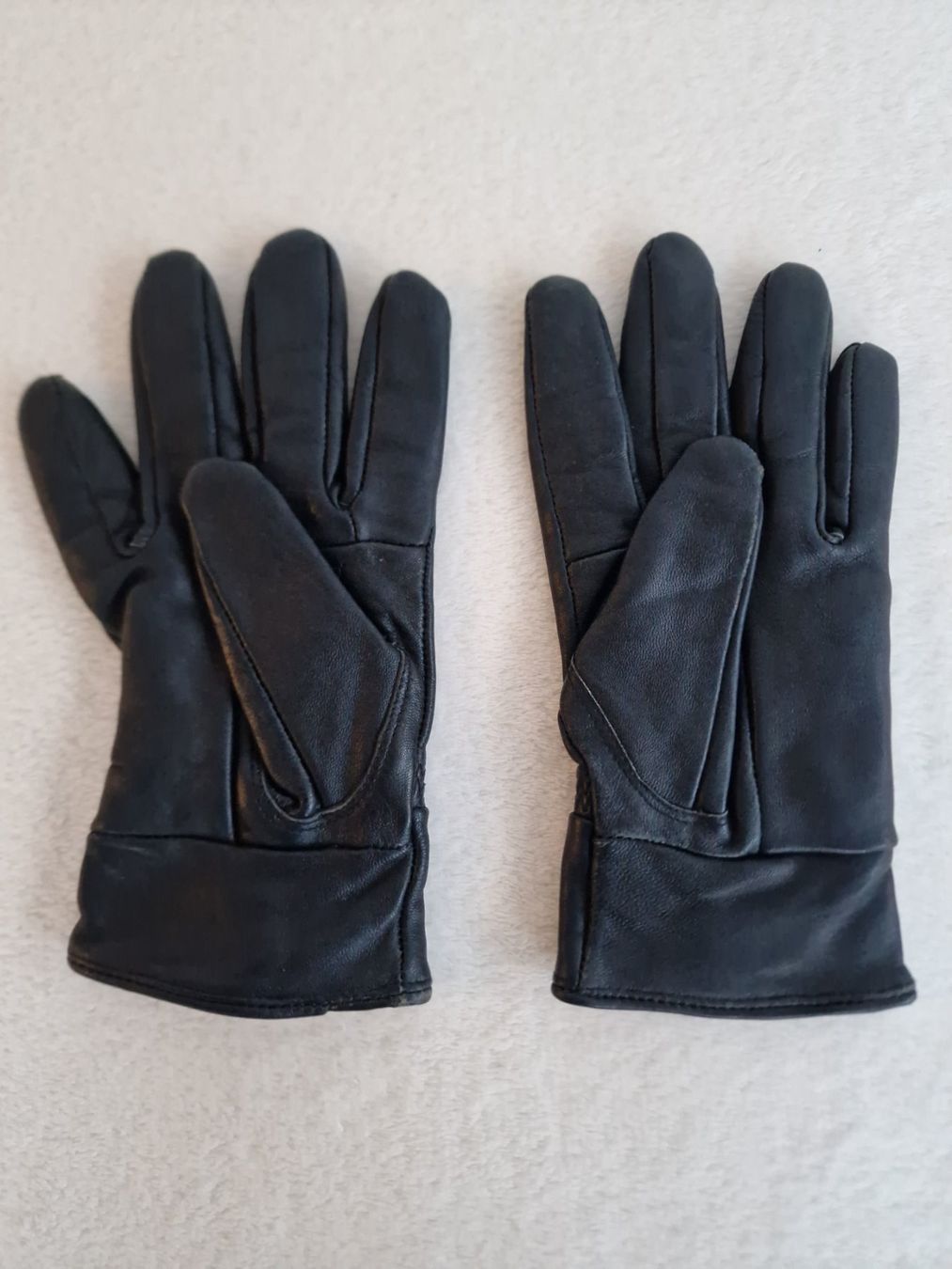 Handschuhe & Handstulpen: Damen Leder Handschuhe Gr. S Schwarz – Gebraucht aus Hallau von CHACLA 1