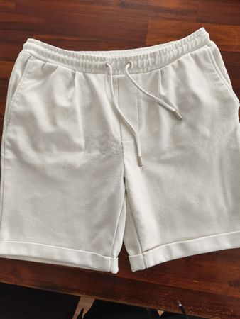 Jungshose, Grösse L, Zara, Polyester und Viskose, Weiss