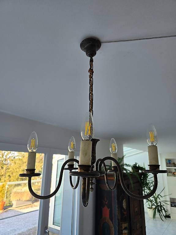 Kronleuchter & Deckenlampen: Kronleuchter mit LED Leuchtmittel – Gebraucht aus Hinwil von Sinclar1 2