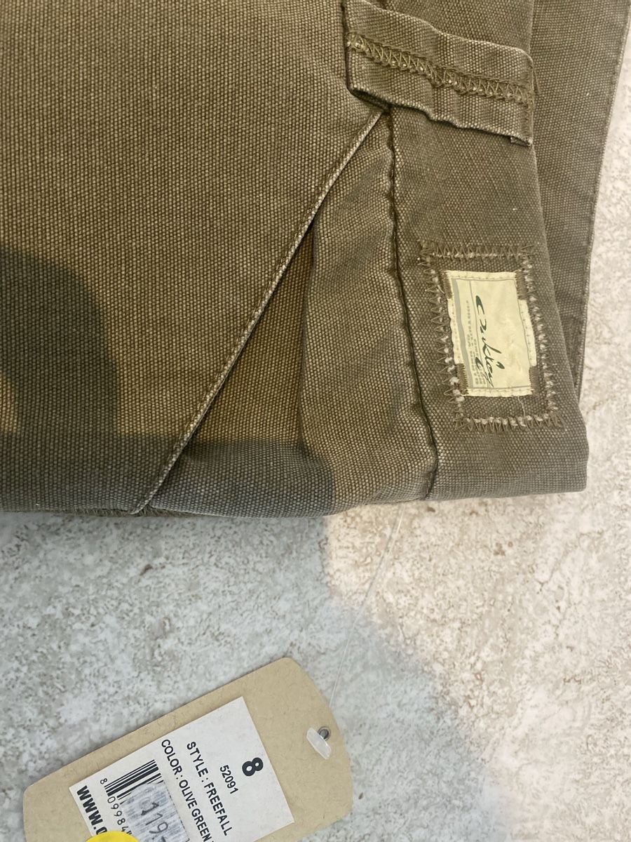Oakley Pantaloni: Oakley Damen Kurze Hose Gr38 – Nuovo e nell'imballaggio originale da Birrwil venduto da Bendegriz 2