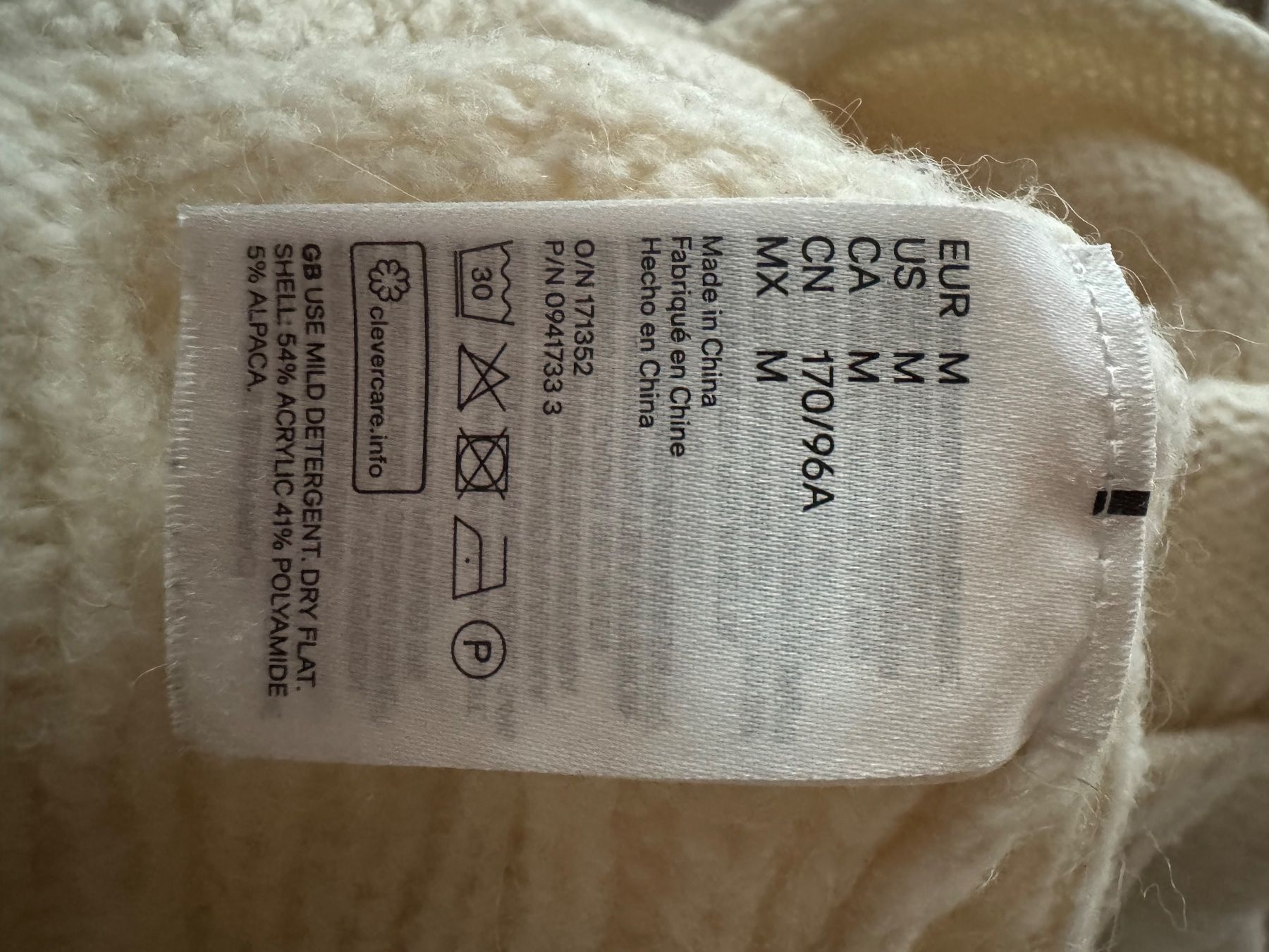 H&M Pulls & Sweat-shirts: Pullover Gr. M von H&M – D'occasion à Weite par zerozerox 4