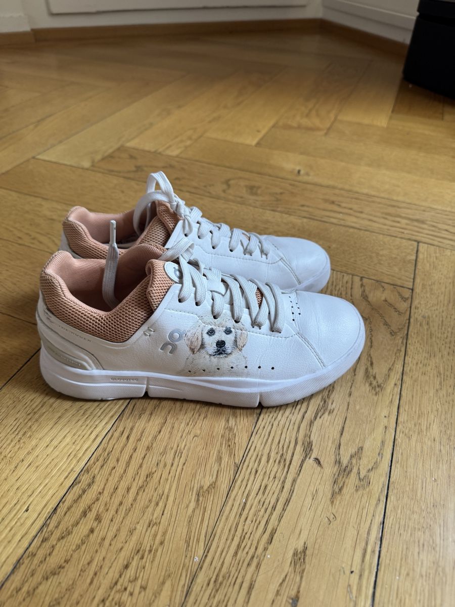 Damenschuhe: Hand-Drawn Dog Sneakers – Gebraucht aus Genève von Stephanie.xx 1