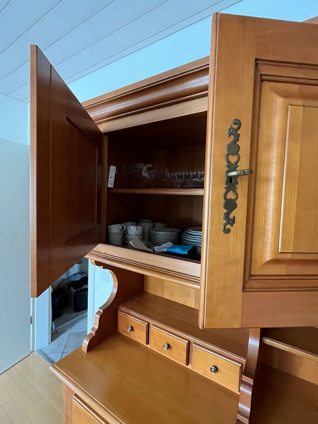 Credenze: Buffet Kirschbaum Massivholz ("Berner Buffet") / Wohnzimmer – Usato da Buchs AG venduto da Hagizahn 4