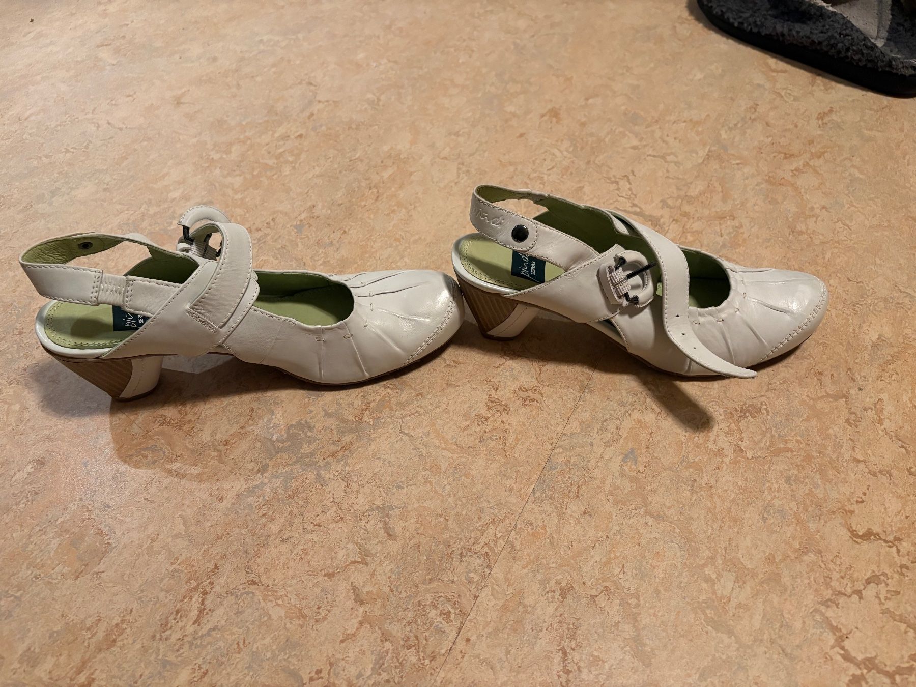 Chaussures femmes: Halbschuhe für Damen – Neuf (Voir description) à Neftenbach par Aldo_C 2