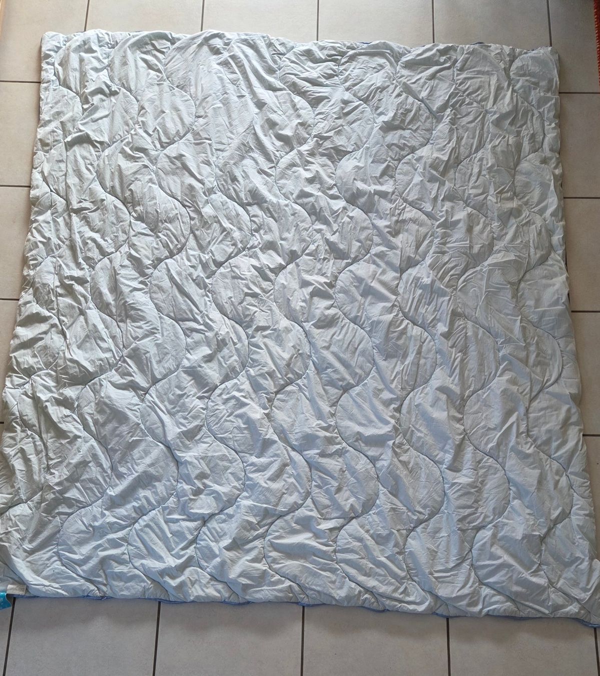 Micasa Decken: Duvet Kunstfaser 200 x 210 cm Micasa – Gebraucht aus Konolfingen von Chonu