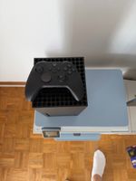 Console Microsoft Xbox Series X avec manette noire avec EA27