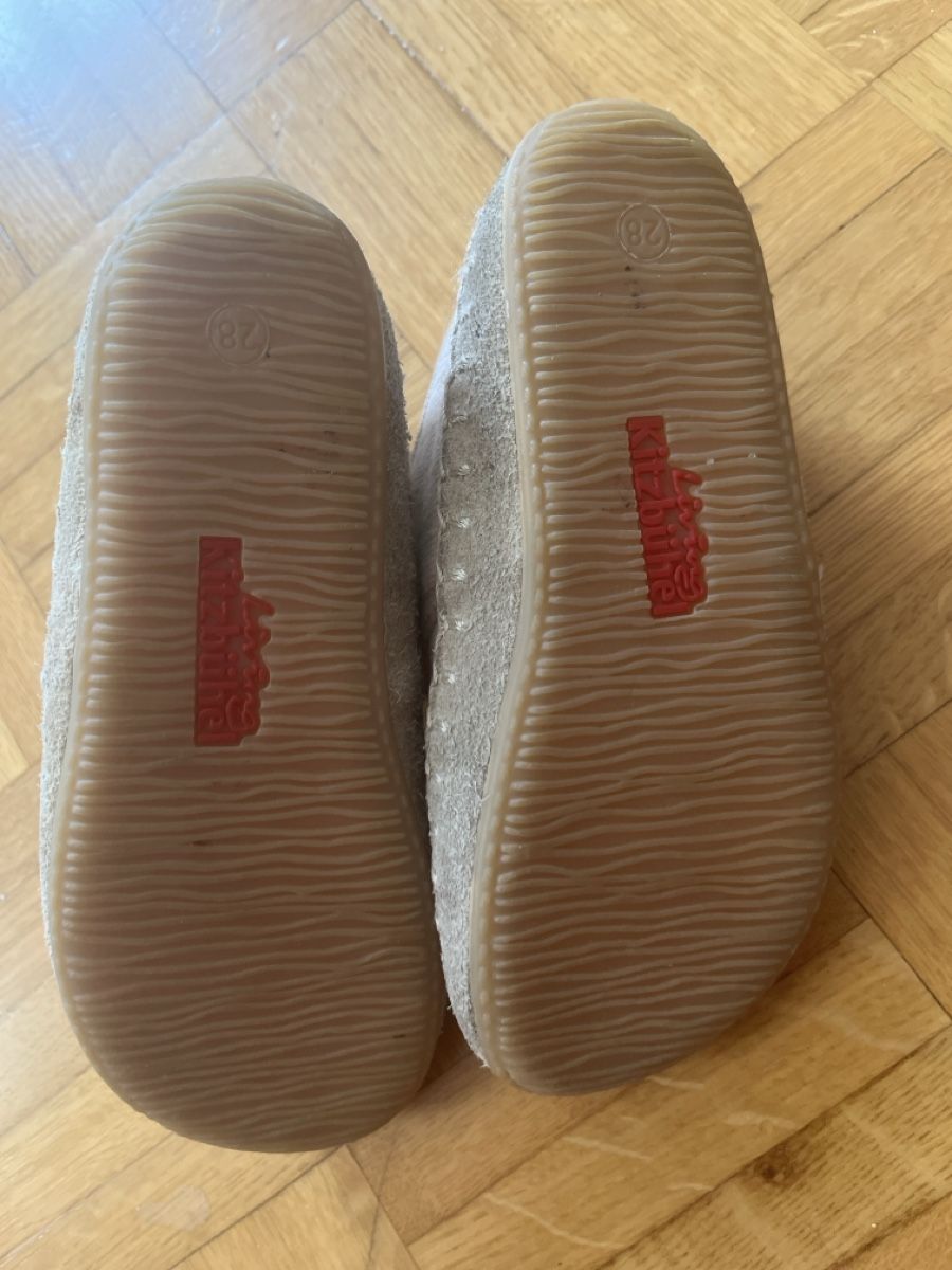 Scarpe per ragazzi: Living Kitzbühel slippers, size 28 – Usato da Villette (Lavaux) venduto da eva_l6gw 1