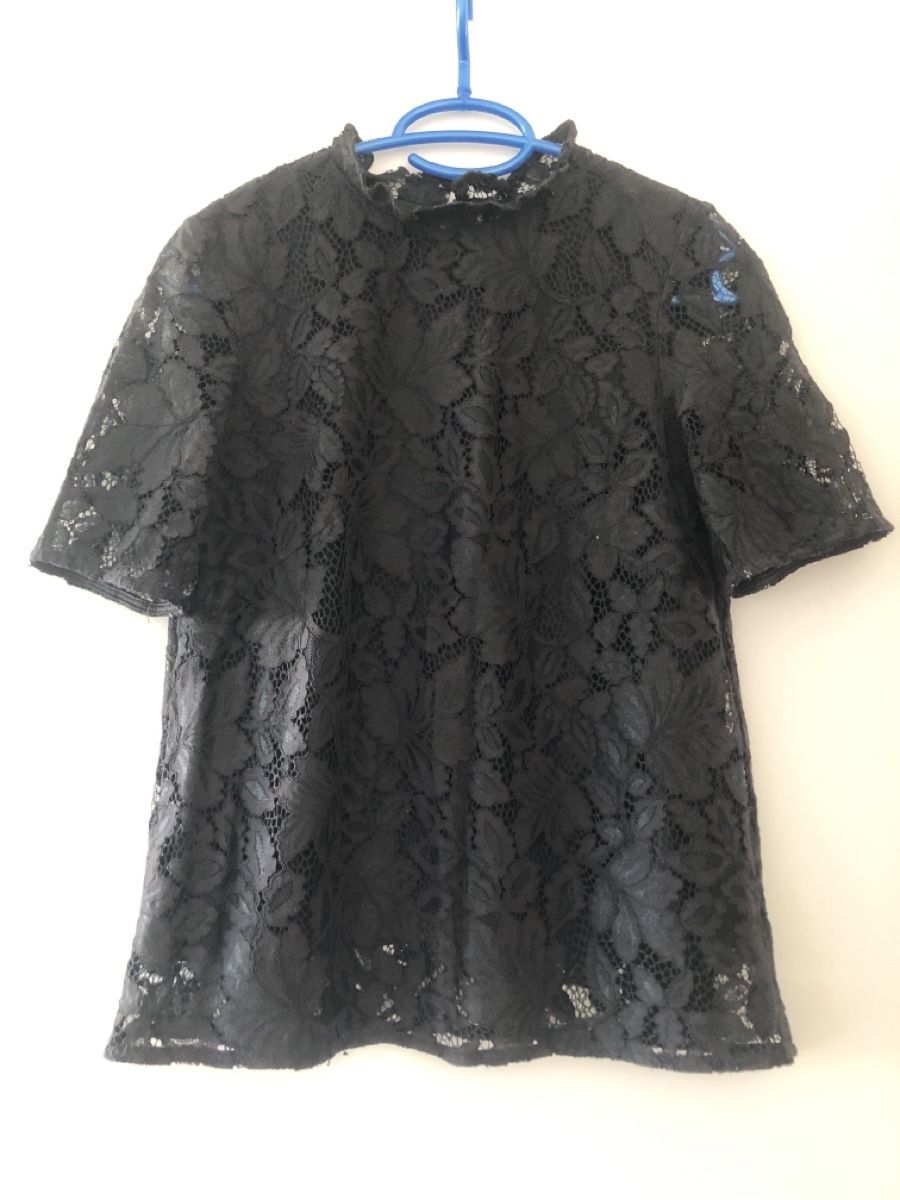 H&M Top: Top en dentelle noir H&M – Usato da Onex venduto da kattrina