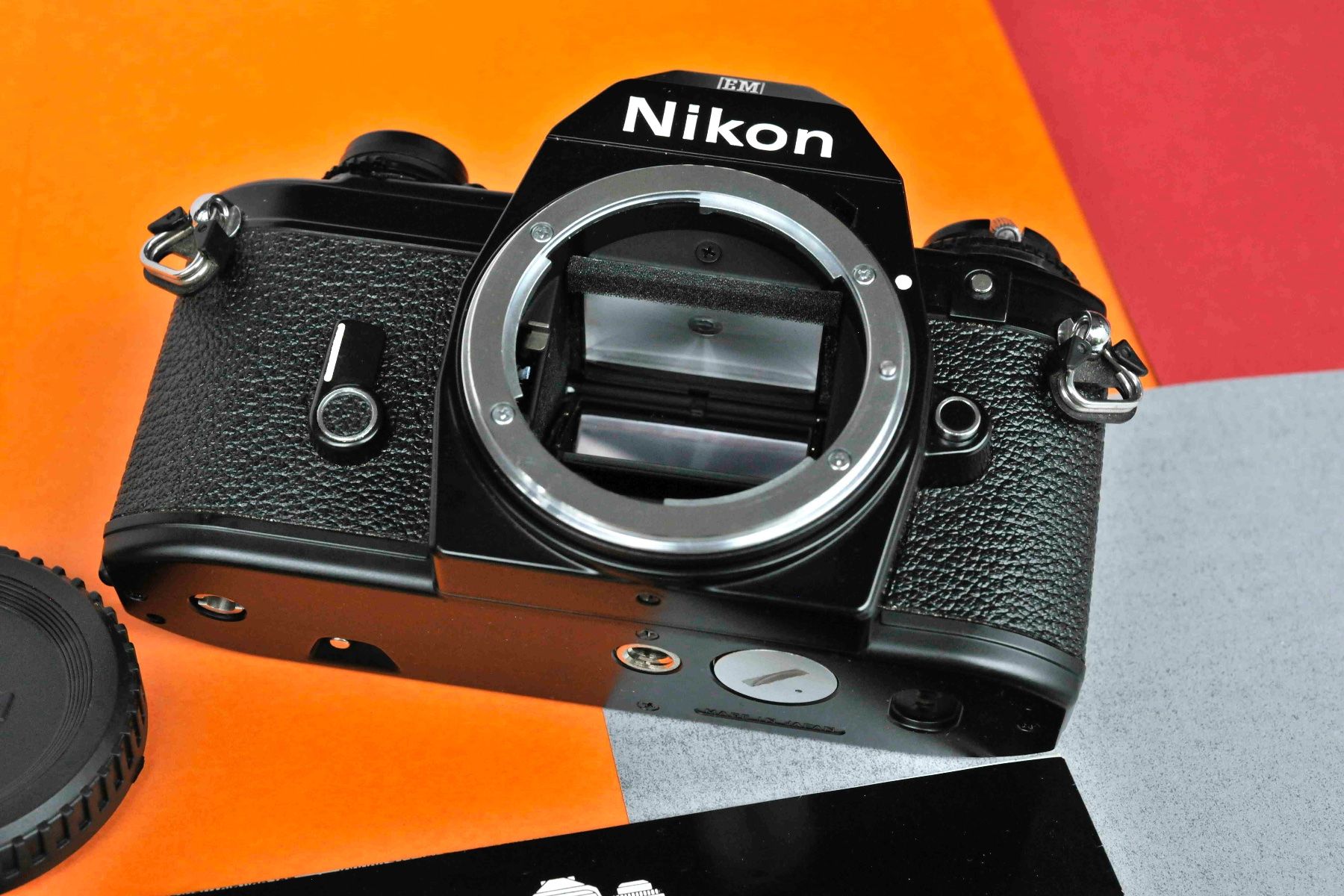 Nikon Fotocamera: Nikon EM - revidiert – Usato da Schwerzenbach venduto da floridan 1