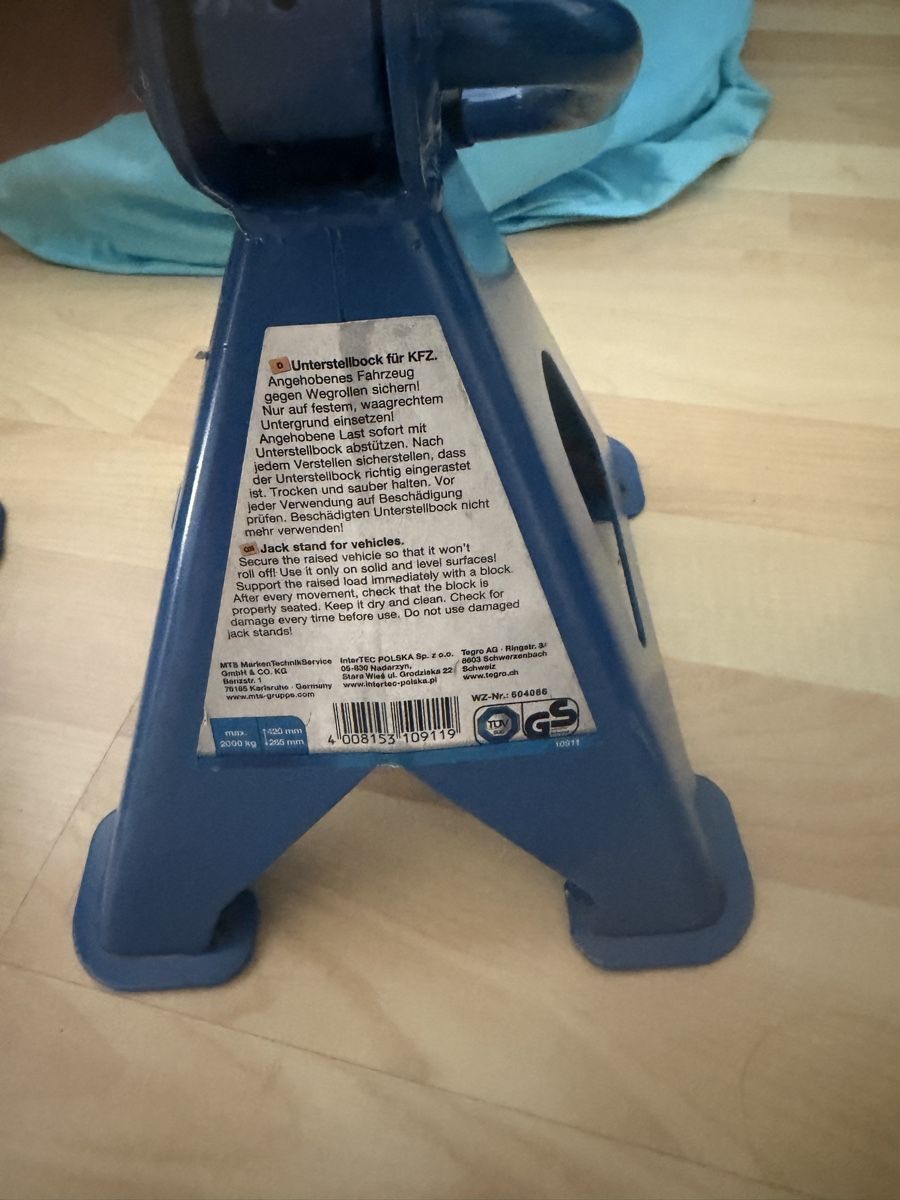 Ponts élévateurs & Crics: Jack Stands for vehicles, 2 pieces, blue, good condition – Neuf (Voir description) à Baden par atr_59qy 2