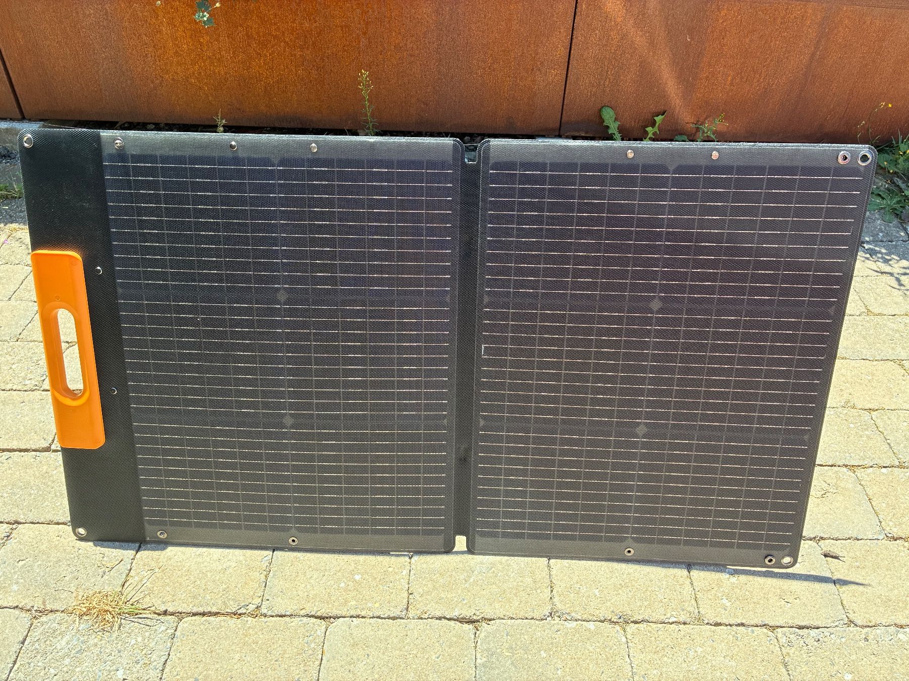 Panneaux solaires: Power Station 300 Watt mit Solarpanel – Neuf avec emballage d'origine à Cordast par Suisseheinz 3