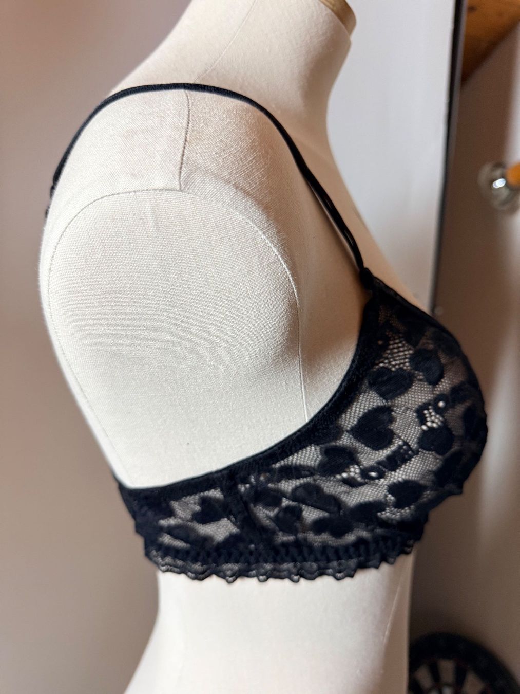 Altra biancheria intima: PETITE FLEUR, Bralette, Grösse 85B, Farbe Schwarz – Nuovo e nell'imballaggio originale da Rudolfstetten venduto da gst_g7xl 3