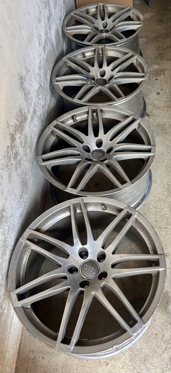 Audi Jantes: Jantes Audi RS4 B7 – D'occasion à Fribourg par rs19 1
