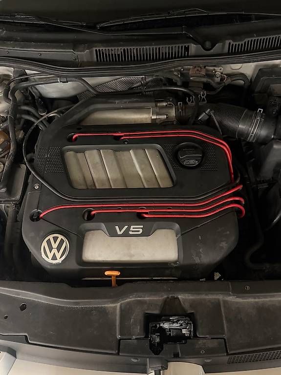 VW Autos: Golf 4 VR5 – D'occasion à Vauderens par kik_z28z