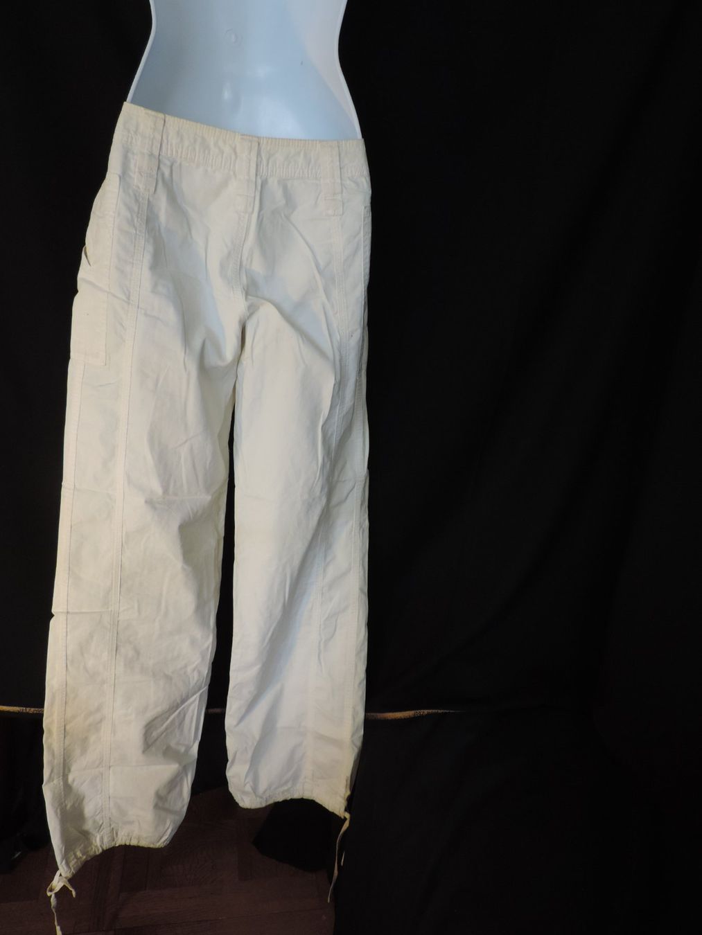 Pantaloni: pantalon droit blanc – Usato da Genève venduto da Axelle333 8